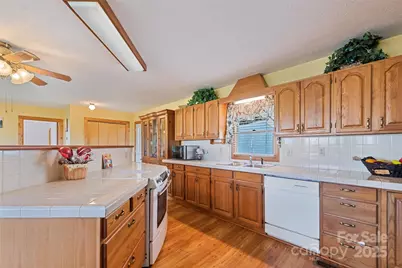 443 Cedarwood Drive, Waynesville, NC 28785 - Photo 12