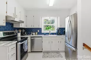 7148 Sherbourne Dr, Charlotte, NC 28210 - Photo 6