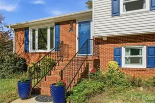 7148 Sherbourne Dr, Charlotte, NC 28210 - Photo 2