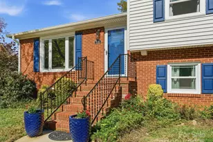 7148 Sherbourne Dr, Charlotte, NC 28210 - Photo 2