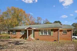 7459 Elwood Dr, Charlotte, NC 28227 - Photo 2