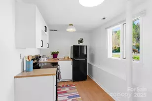 340 Dillingham Cir, Asheville, NC 28805 - Photo 12