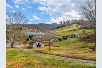 7854 E US Highway 19E None, Burnsville, NC 28714 - Photo 36