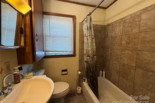 928 Bost St, Albemarle, NC 28001 - Photo 10