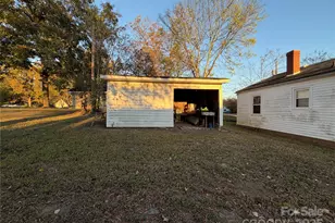 928 Bost St, Albemarle, NC 28001 - Photo 16