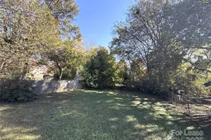 904 Harrill St, Charlotte, NC 28205 - Photo 10