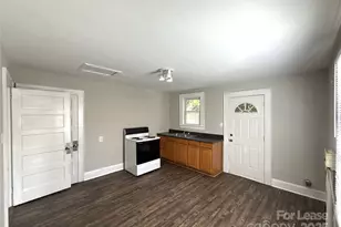 904 Harrill St, Charlotte, NC 28205 - Photo 8