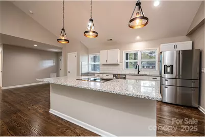 908 13th Street NW, Conover, NC 28613 - Photo 8