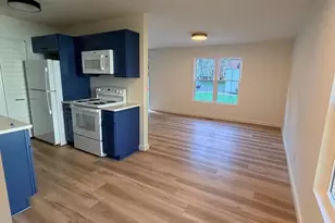 202 W 19th St, Newton, NC 28658 - Photo 14