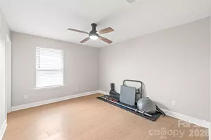 12205 Hollinhope Dr, Charlotte, NC 28278 - Photo 32