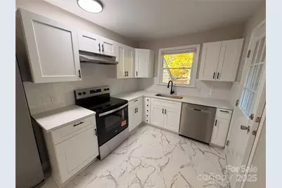 2854 Burbank Drive, Charlotte, NC 28216 - Photo 4