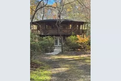 667 Pinewood Knoll Drive, Hendersonville, NC 28739 - Photo 4