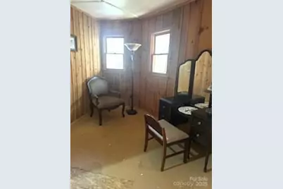 667 Pinewood Knoll Drive, Hendersonville, NC 28739 - Photo 16