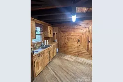 667 Pinewood Knoll Drive, Hendersonville, NC 28739 - Photo 12