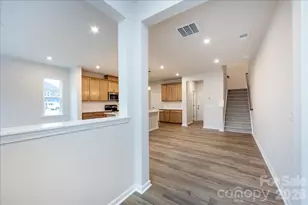 8434 Discovery Ln, Charlotte, NC 28216 - Photo 4