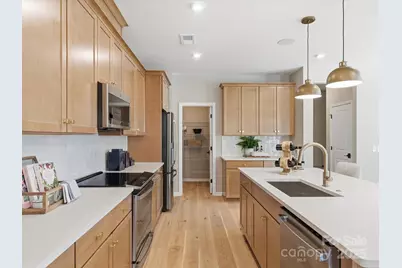 8434 Discovery Lane, Charlotte, NC 28216 - Photo 12