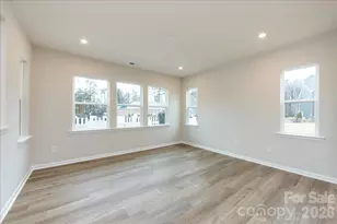 8434 Discovery Ln, Charlotte, NC 28216 - Photo 6