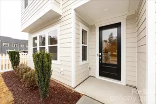 8434 Discovery Ln, Charlotte, NC 28216 - Photo 2