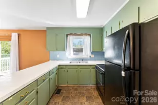 5111 Westgate Dr, Shelby, NC 28152 - Photo 6