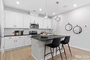 8430 Discovery Ln, Charlotte, NC 28216 - Photo 12