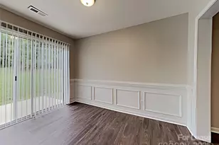 5549 Peachwood Dr, Charlotte, NC 28216 - Photo 10