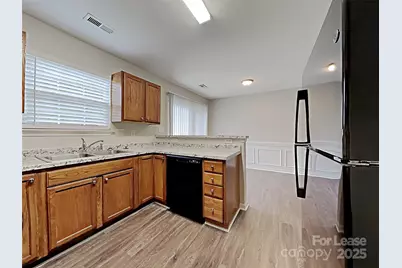 5549 Peachwood Drive, Charlotte, NC 28216 - Photo 8