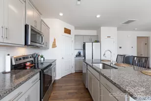 292 Court House Ave, York, SC 29745 - Photo 6