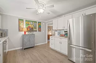 3842 Dowell St, Hickory, NC 28602 - Photo 8