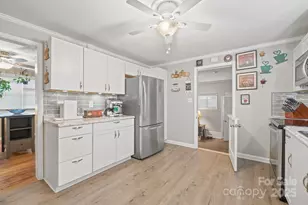 3842 Dowell St, Hickory, NC 28602 - Photo 10