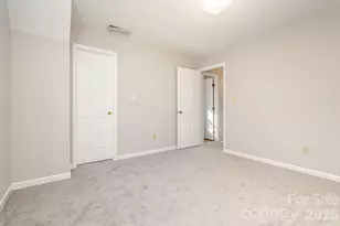 410 Hidden Woods Ln, Hendersonville, NC 28791 - Photo 20