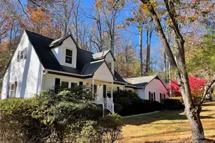 410 Hidden Woods Ln, Hendersonville, NC 28791 - Photo 2