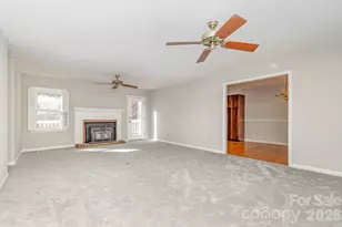 410 Hidden Woods Ln, Hendersonville, NC 28791 - Photo 4