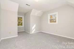 410 Hidden Woods Ln, Hendersonville, NC 28791 - Photo 18