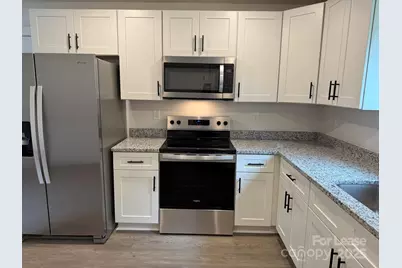 144 33rd Street NW #B, Hickory, NC 28601 - Photo 6