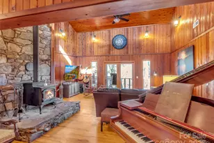 390 Echo Dr, Waynesville, NC 28786 - Photo 4