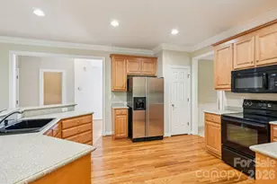 1930 Copperplate Rd, Charlotte, NC 28262 - Photo 12