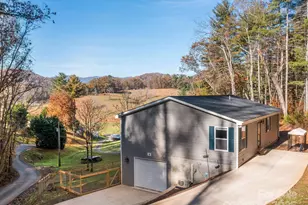 30 Shire Wy Ln, Leicester, NC 28748 - Photo 2