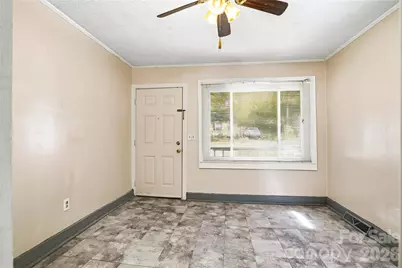 116 E Boston Avenue, Bessemer City, NC 28016 - Photo 12