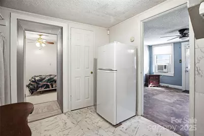 116 E Boston Avenue, Bessemer City, NC 28016 - Photo 8