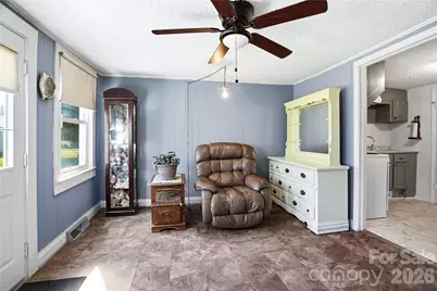 116 E Boston Avenue, Bessemer City, NC 28016 - Photo 6