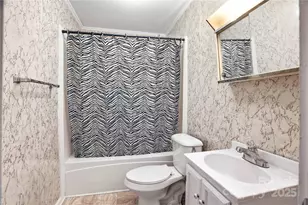 116 E Boston Ave, Bessemer City, NC 28016 - Photo 18