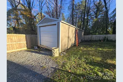 726 1st Avenue Avenue, Hendersonville, NC 28791 - Photo 16