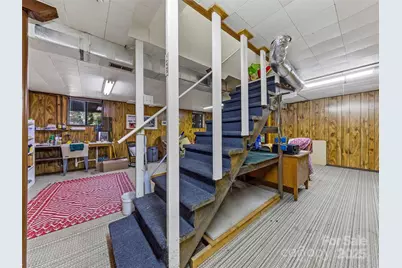 181 Surry Lane, Hendersonville, NC 28791 - Photo 32