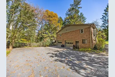 181 Surry Lane, Hendersonville, NC 28791 - Photo 38