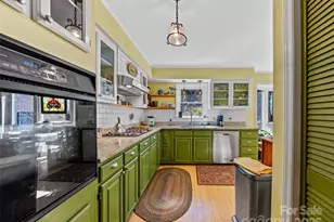 181 Surry Ln, Hendersonville, NC 28791 - Photo 20