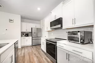 392 Court House Ave, York, SC 29745 - Photo 8