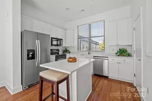 927 E 8th St, Charlotte, NC 28204 - Photo 6