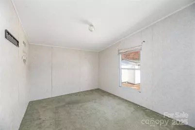 31 Little Hungry Road, Hendersonville, NC 28792 - Photo 18