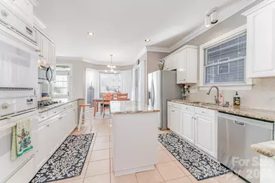 5105 Downing Creek Drive, Charlotte, NC 28269 - Photo 2