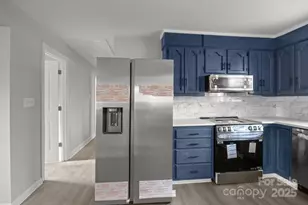 812 N Main St, Lowell, NC 28098 - Photo 16